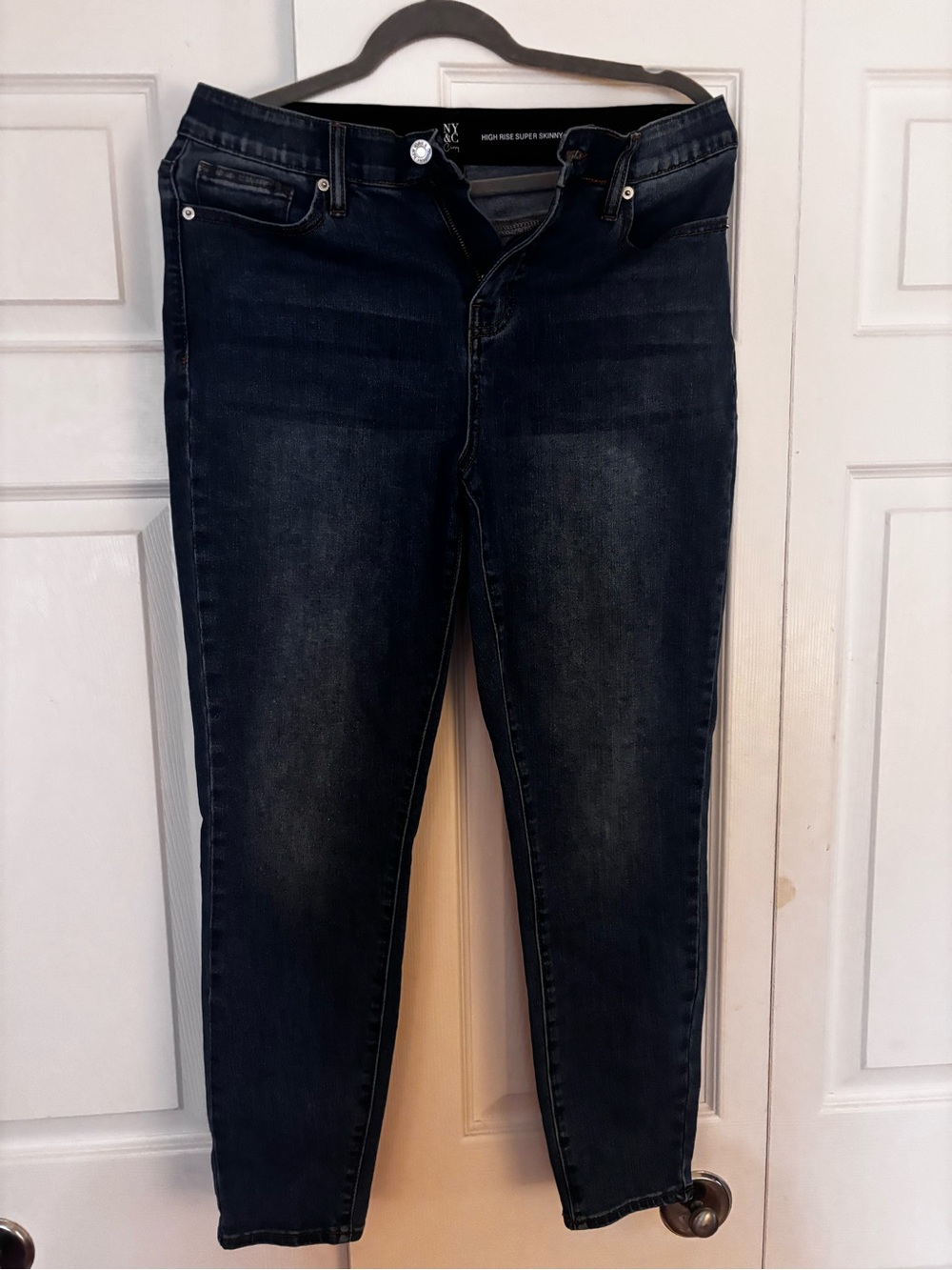 New York & Company dark blue skinny jeans